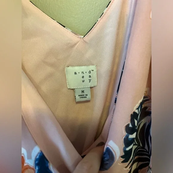 A New Day Women’s Pink Floral Faux Wrap Knee Length Dress size Medium - Picture 2 of 6